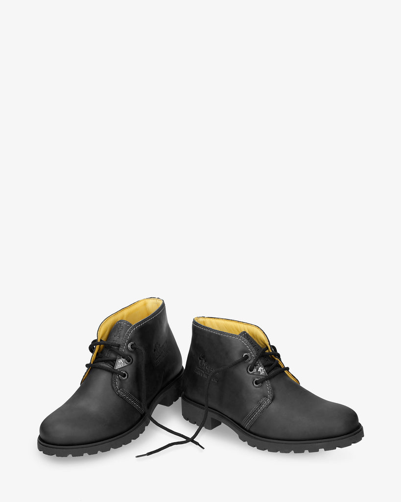 Bota Panama botines de piel con forro interior de piel. negro