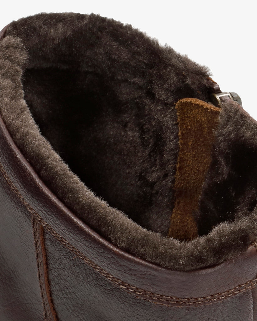 Fedro botas de piel con forro interior de pelo. castaño