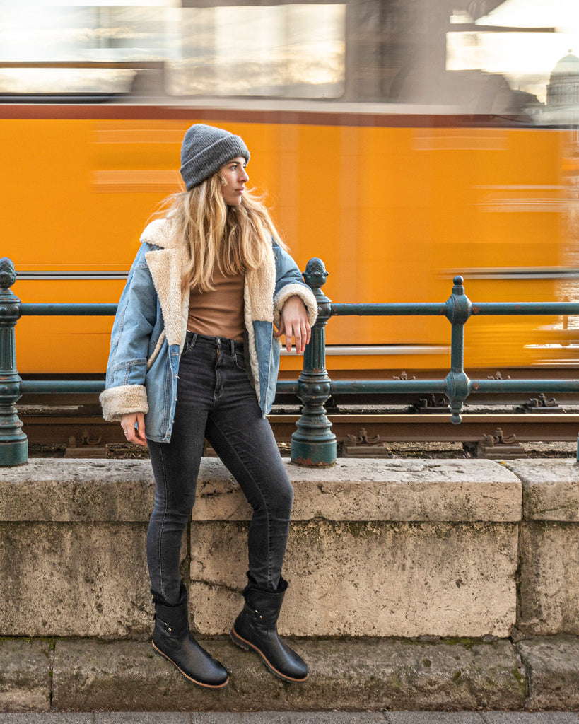 Felia Igloo Trav botas de piel con forro interior de pelo natural. negro