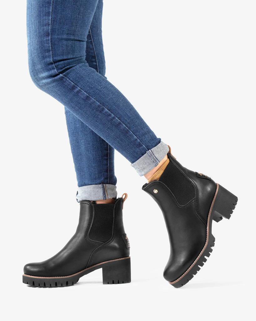 Pia Igloo Trav botines de piel con forro interior de pelo natural. negro